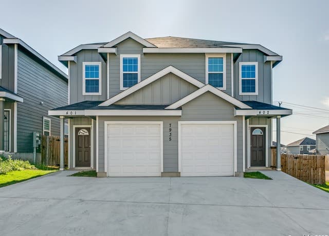 3-bedroom rental at 7935 Dial Ike Unit 402 in San Antonio, TX — photo 1