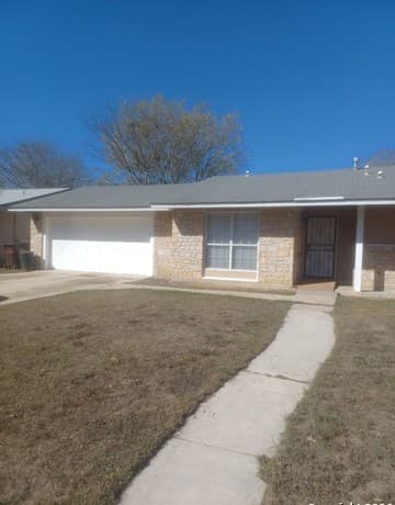 3-bedroom rental at 7323 Canterfield in San Antonio, TX — photo 3