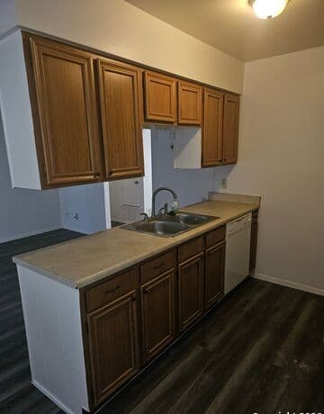 3-bedroom rental at 4335 Sunnyvale in San Antonio, TX — photo 4