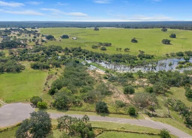 rental at 200 Lolita in Lytle, TX — photo 3
