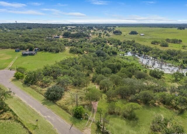rental at 200 Lolita in Lytle, TX — photo 5