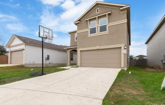 4-bedroom rental at 3006 Old Almonte Dr in San Antonio, TX — photo 1