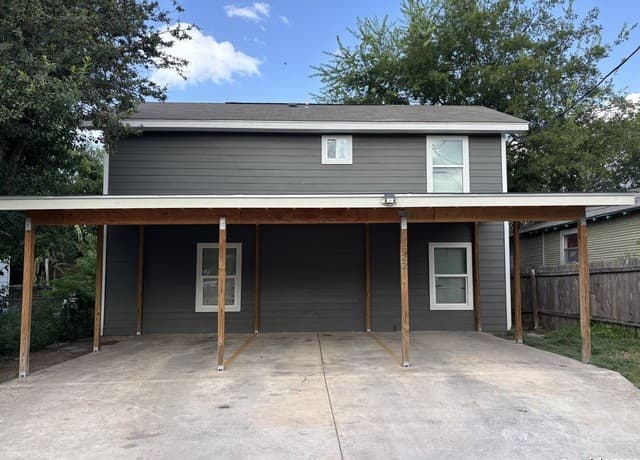 rental at 1522 S Elmendorf in San Antonio, TX — photo 2