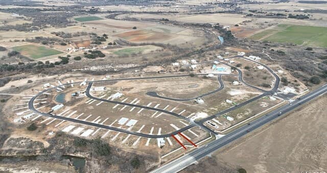 rental at 207 Resort Ct in Fredericksburg, TX — photo 3