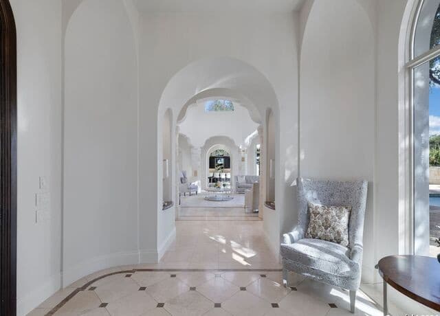 Home for sale at 14 Duxbury Park in San Antonio, TX — photo 5