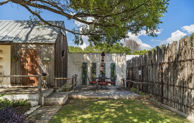 Home for sale at 104 Austin in Fredericksburg, TX — photo 3