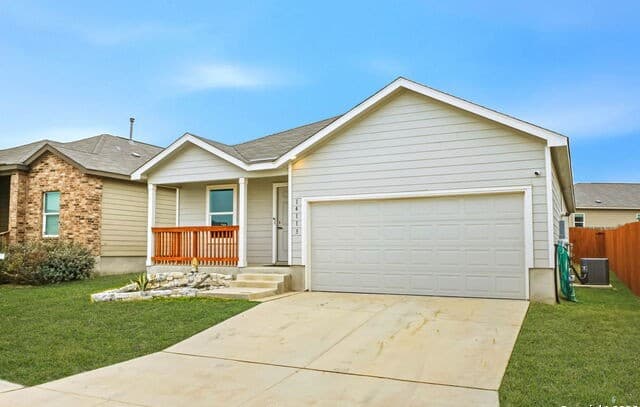 4-bedroom rental at 14113 Swine Place in San Antonio, TX — photo 3
