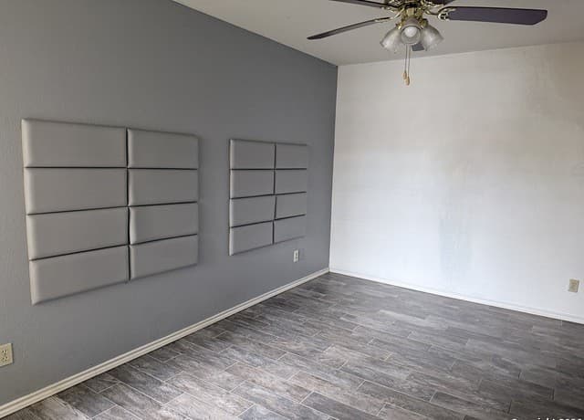 1-bedroom rental at 5322 Medical Unit E107 in San Antonio, TX — photo 4