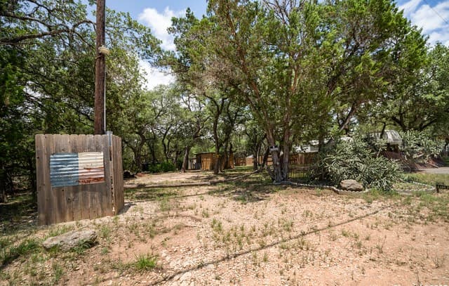 Home for sale at 946 Frontier Ln in Bandera, TX — photo 5