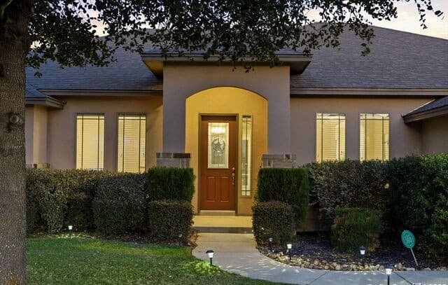 3-bedroom rental at 13214 Compass Rose in San Antonio, TX — photo 3