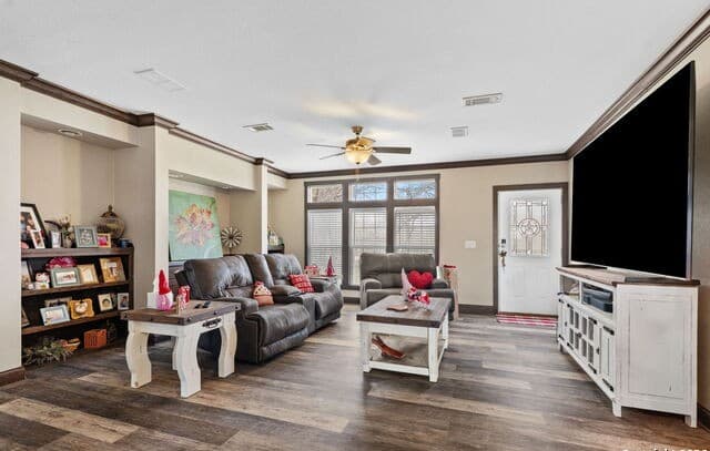 Home for sale at 445 Savannah Ridge in Von Ormy, TX — photo 3