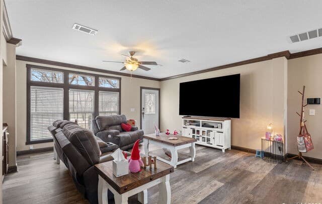 Home for sale at 445 Savannah Ridge in Von Ormy, TX — photo 4