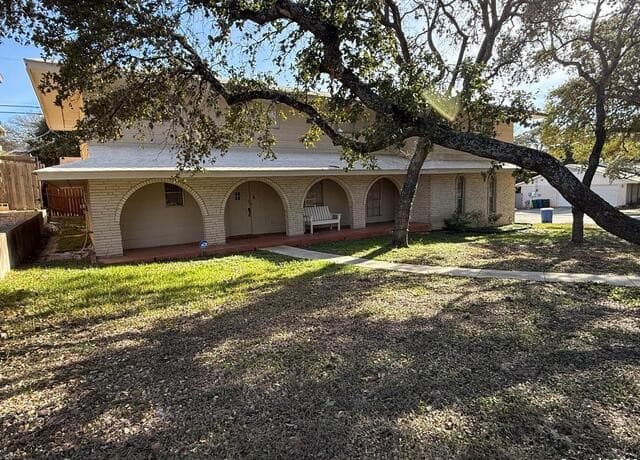 5-bedroom rental at 3714 Litchfield Dr. in San Antonio, TX — photo 1
