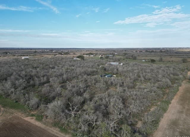 rental at 0 Wildhorse Pass in St Hedwig, TX — photo 1
