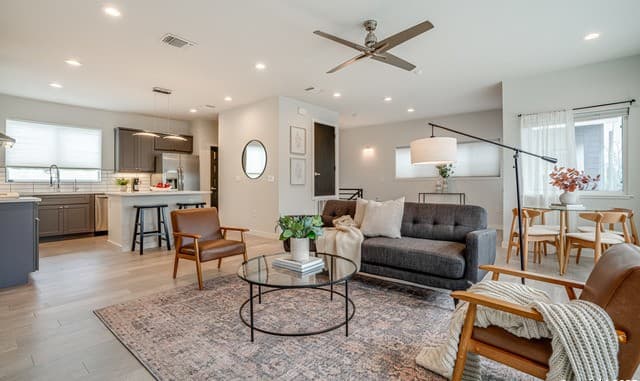 2-bedroom rental at 1226 Wyoming in San Antonio, TX — photo 1