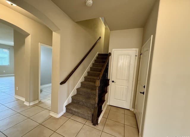 Home for sale at 2930 Elm Tree Park in San Antonio, TX — photo 5