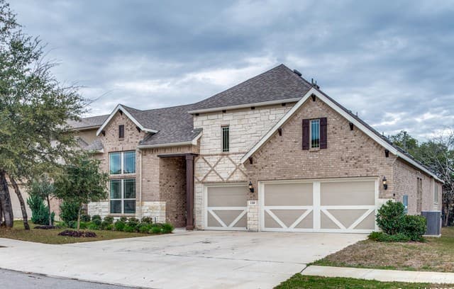 4-bedroom rental at 110 Stablewood Ct in Boerne, TX — photo 1