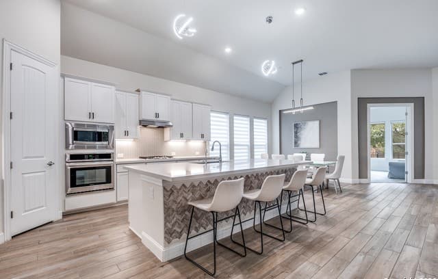 4-bedroom rental at 110 Stablewood Ct in Boerne, TX — photo 5
