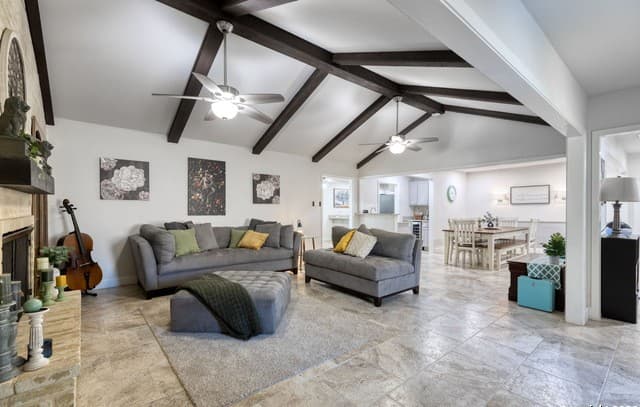 Home for sale at 614 Moorside in Windcrest, TX — photo 4