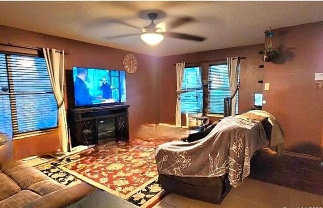 3-bedroom rental at 7042 Congressional in San Antonio, TX — photo 2
