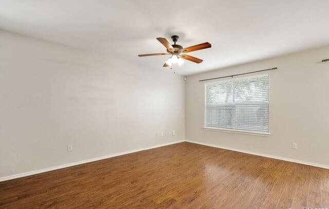 3-bedroom rental at 7842 Galaway Bay in San Antonio, TX — photo 5