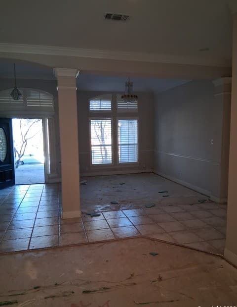 4-bedroom rental at 13306 Ming Heights in San Antonio, TX — photo 3