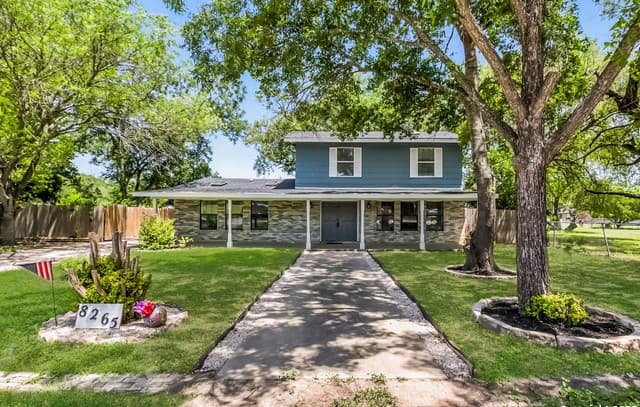 3-bedroom rental at 12912 Homeside Hollow in Schertz, TX — photo 1