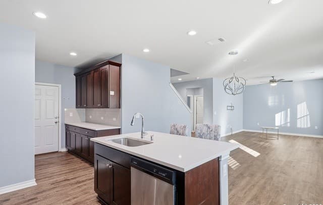 4-bedroom rental at 21018 Chestnut Cove in San Antonio, TX — photo 4