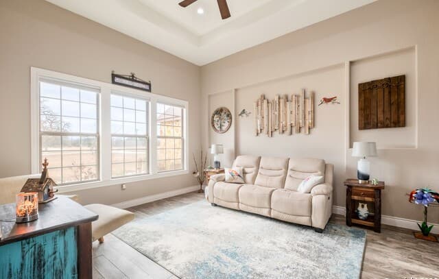 4-bedroom rental at 103 Rio Grande Dr in Blanco, TX — photo 5