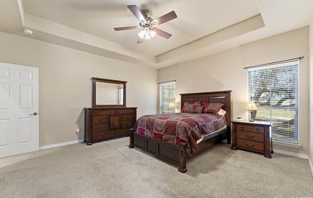 4-bedroom rental at 108 Medora Branch in Floresville, TX — photo 3