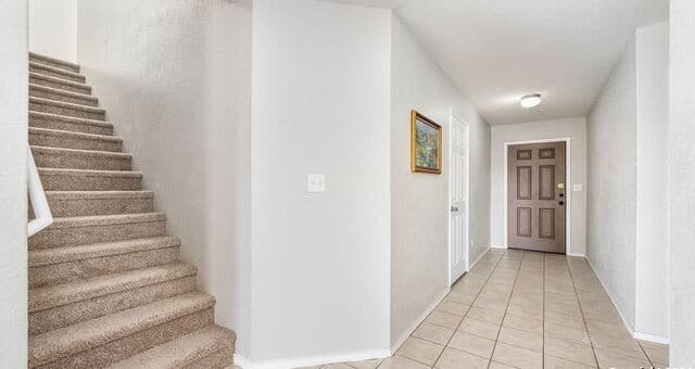 5-bedroom rental at 7690 Paraiso in Boerne, TX — photo 3