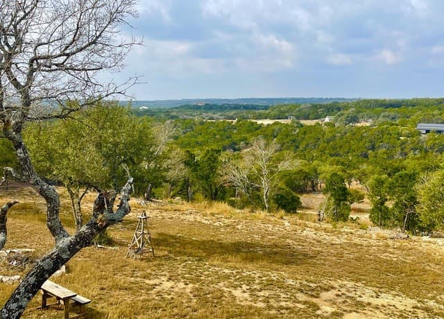 3-bedroom rental at 713 Mystic Breeze in Spring Branch, TX — photo 2