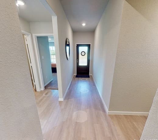 3-bedroom rental at 242 Fairview Ave in San Antonio, TX — photo 3