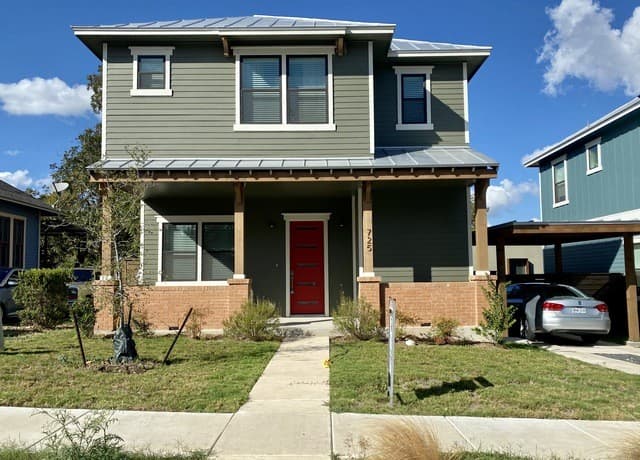 3-bedroom rental at 725 Hays in San Antonio, TX — photo 3