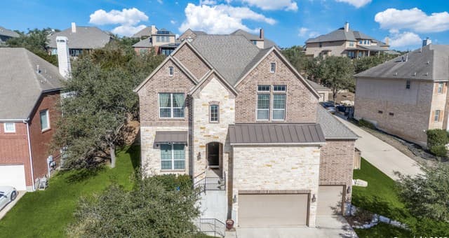 4-bedroom rental at 24011 Seven Winds in San Antonio, TX — photo 1