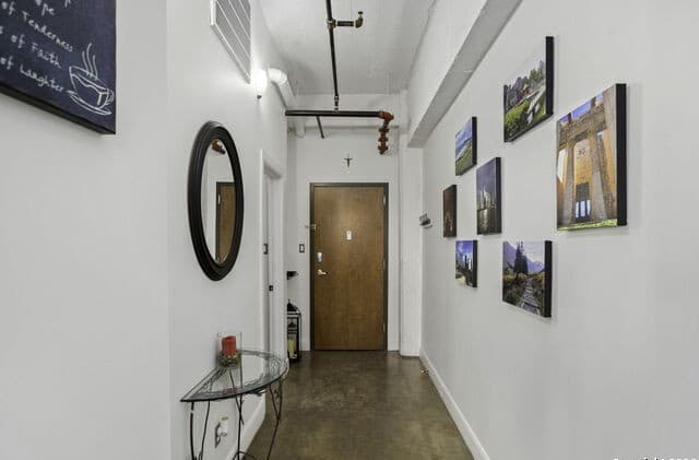1-bedroom rental at 831 S Flores Unit 2201 in San Antonio, TX — photo 2