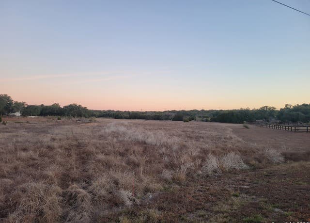 rental at 811 Serene Waters in Spring Branch, TX — photo 4