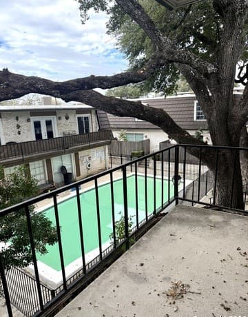 2-bedroom rental at 8038 Broadway Unit 223 in San Antonio, TX — photo 1