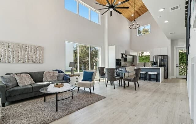 Home for sale at 2535 Manor Heights in San Antonio, TX — photo 2