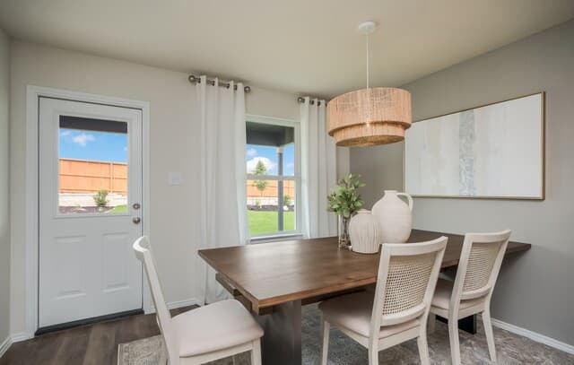 4-bedroom rental at 430 White Heron Way in Marion, TX — photo 3