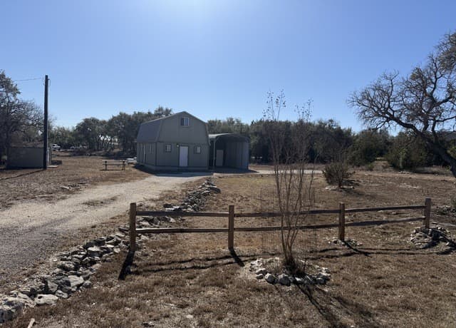 0rental at 9137 Fawn Creek in Spring Branch, TX — photo 4