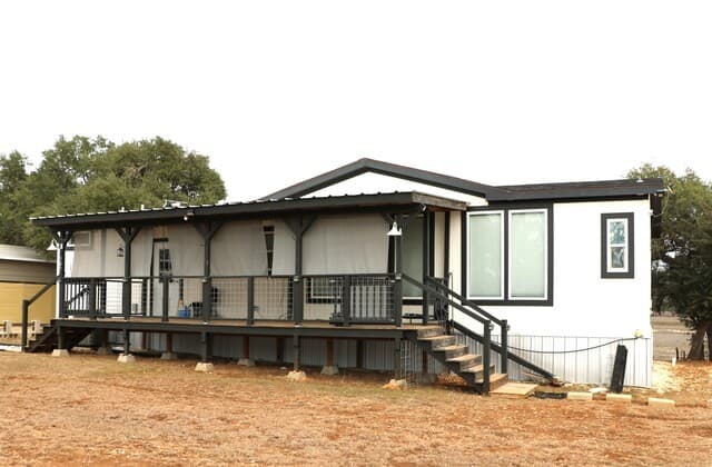 2-bedroom rental at 387 Private Road 1525 in Bandera TX