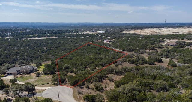 rental at 128 Milfoil Ln in Spring Branch, TX — photo 1