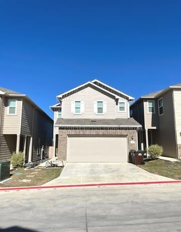 3-bedroom rental at 10643 W Military Dr in San Antonio, TX — photo 1
