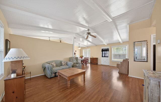 3-bedroom rental at 3706 Petry Dr in Kirby, TX — photo 3