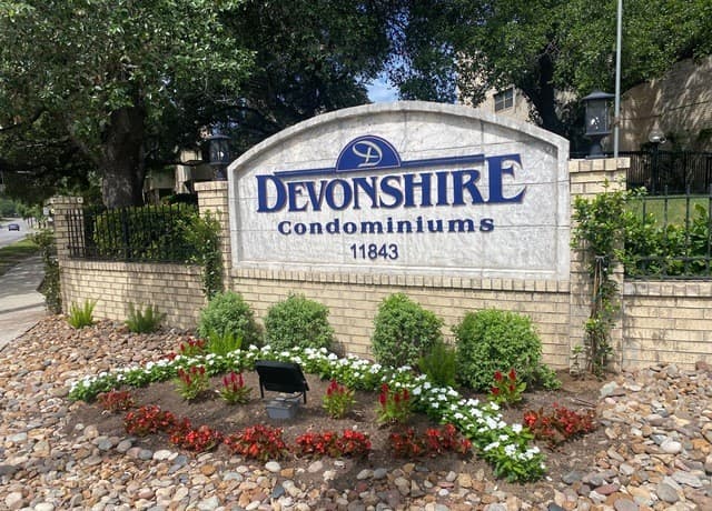 1-bedroom rental at 11843 Braesview Unit 514-E in San Antonio, TX — photo 1