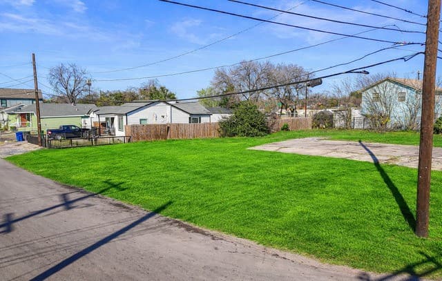 rental at 731 Runnels in San Antonio, TX — photo 2