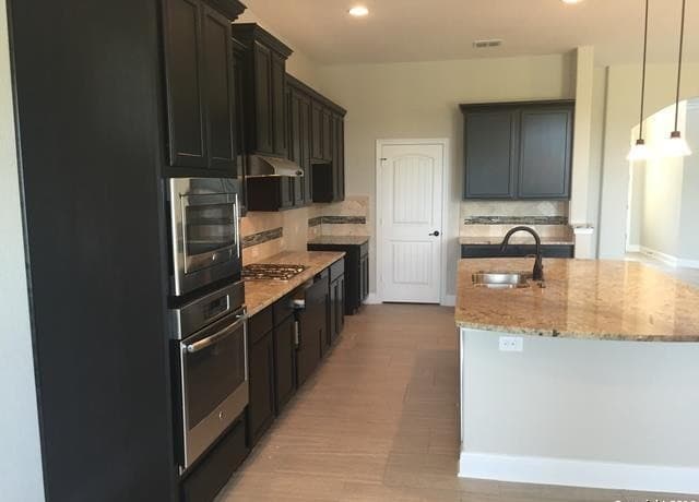 3-bedroom rental at 27314 Dana Creek in Boerne, TX — photo 3