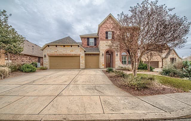 Home for sale at 25606 Poerner Trail in San Antonio, TX — photo 3