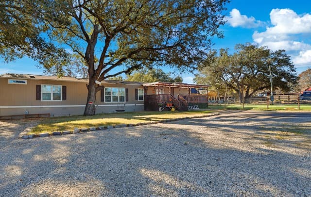 Home for sale at 23202 Silver Chalice in Elmendorf, TX — photo 2